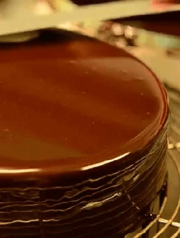 Glaçagem de chocolate